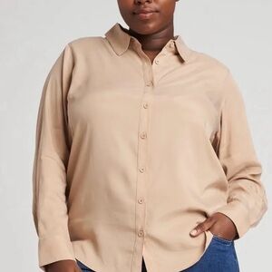 UNIVERSAL STANDARD Kennedy Cupro Shirt. Beautiful taupe color. NWT